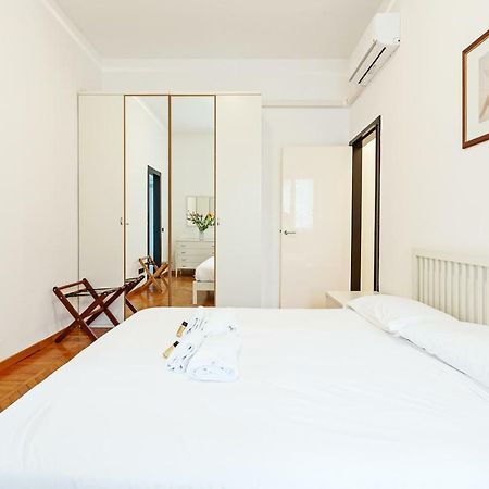 S. Maria Valle Central Roomy Flat มิลาน ภายนอก รูปภาพ