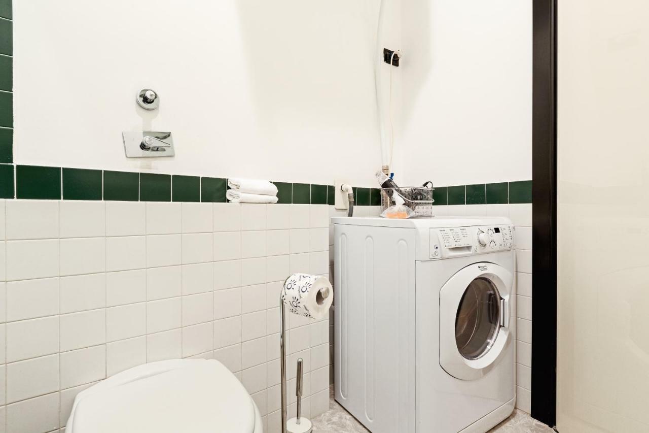S. Maria Valle Central Roomy Flat มิลาน ภายนอก รูปภาพ