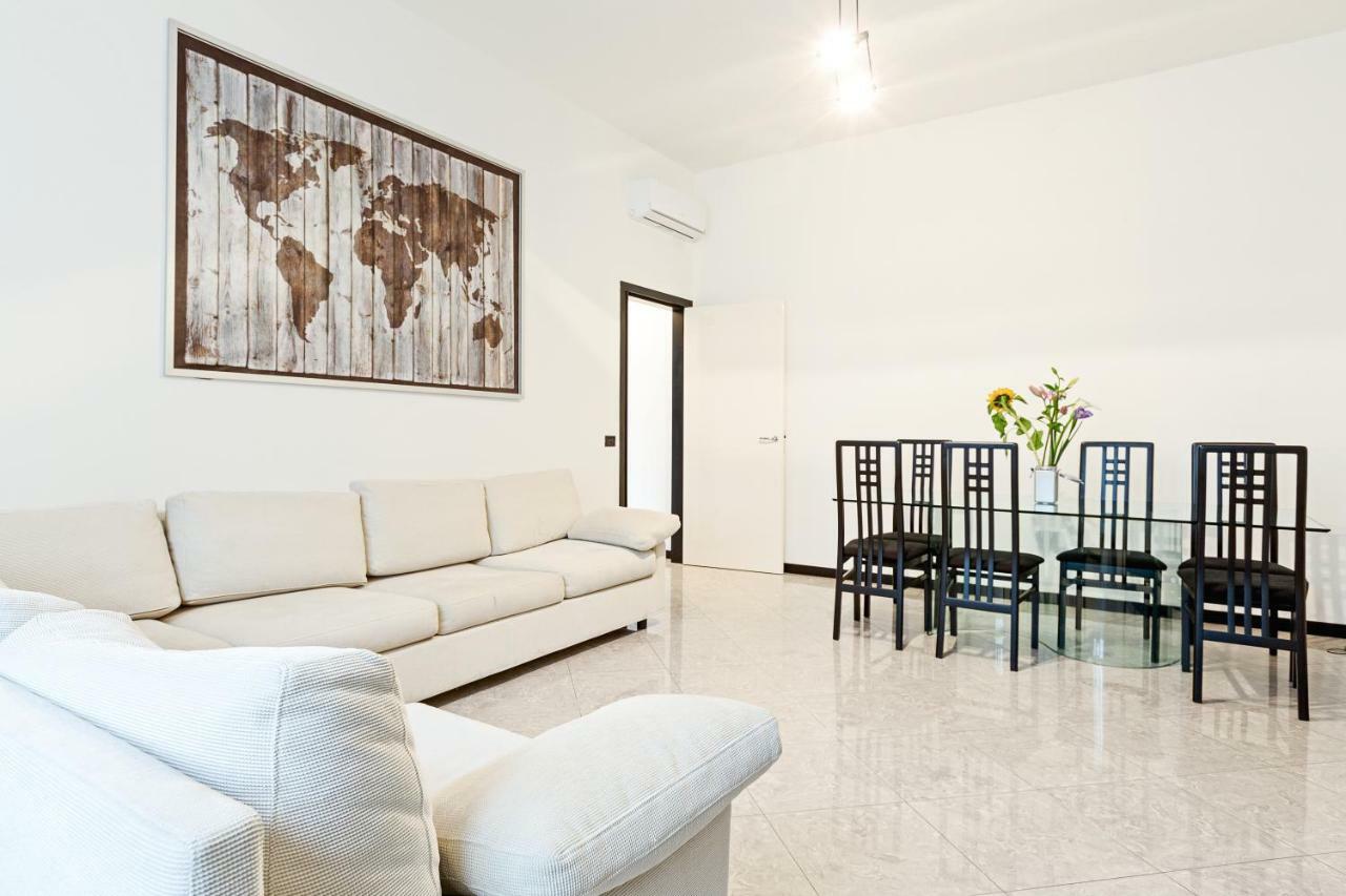 S. Maria Valle Central Roomy Flat มิลาน ภายนอก รูปภาพ